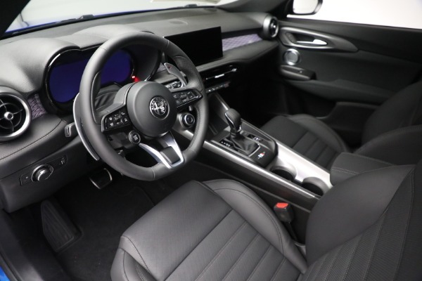 New 2024 Alfa Romeo Tonale Veloce for sale Sold at Bentley Greenwich in Greenwich CT 06830 28