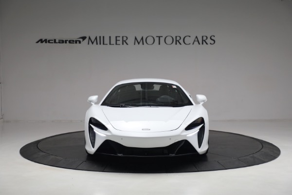 New 2023 McLaren Artura for sale Call for price at Bentley Greenwich in Greenwich CT 06830 12