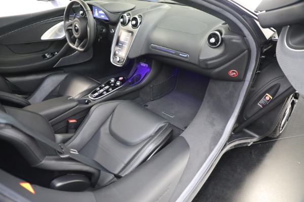 New 2023 McLaren GT Luxe for sale $237,798 at Bentley Greenwich in Greenwich CT 06830 22
