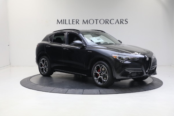 New 2024 Alfa Romeo Stelvio Veloce for sale $54,380 at Bentley Greenwich in Greenwich CT 06830 12