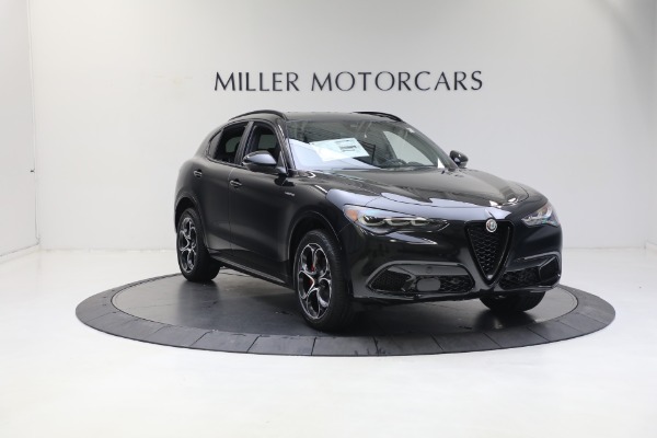 New 2024 Alfa Romeo Stelvio Veloce for sale $54,380 at Bentley Greenwich in Greenwich CT 06830 13