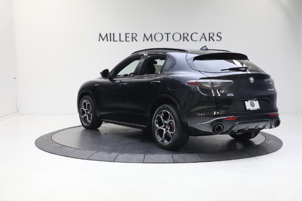 New 2024 Alfa Romeo Stelvio Veloce for sale $54,380 at Bentley Greenwich in Greenwich CT 06830 5