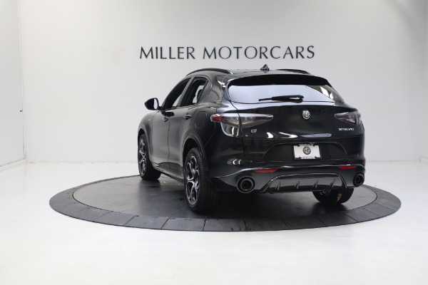 New 2024 Alfa Romeo Stelvio Veloce for sale $54,380 at Bentley Greenwich in Greenwich CT 06830 6