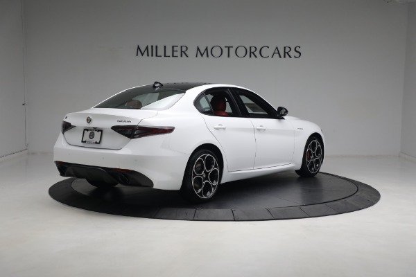 New 2024 Alfa Romeo Giulia Veloce for sale $55,285 at Bentley Greenwich in Greenwich CT 06830 12