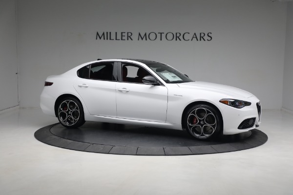 New 2024 Alfa Romeo Giulia Veloce for sale $55,285 at Bentley Greenwich in Greenwich CT 06830 16
