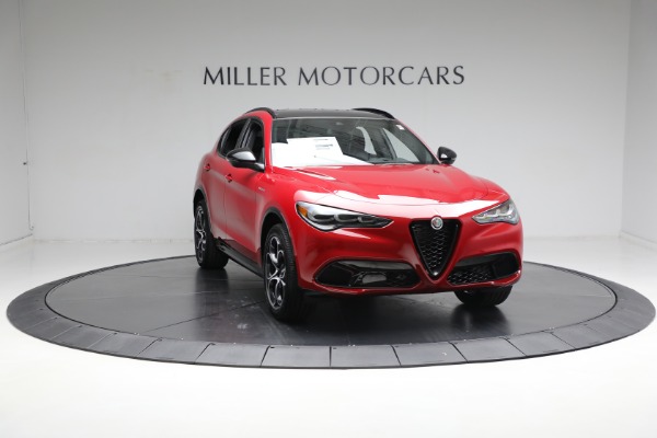 New 2024 Alfa Romeo Stelvio Veloce for sale $56,445 at Bentley Greenwich in Greenwich CT 06830 23