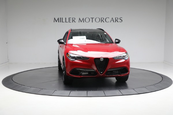 New 2024 Alfa Romeo Stelvio Veloce for sale $56,445 at Bentley Greenwich in Greenwich CT 06830 24