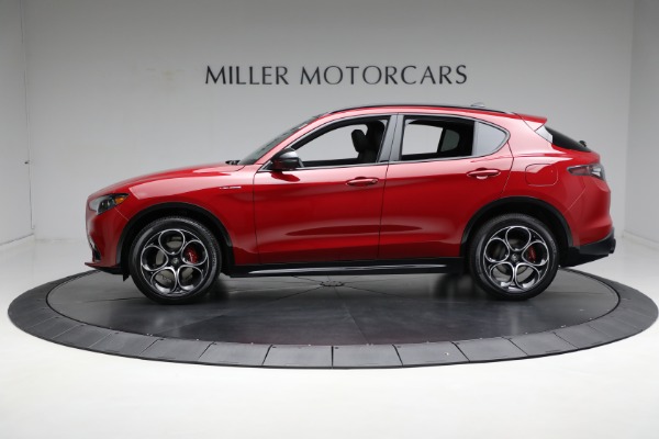 New 2024 Alfa Romeo Stelvio Veloce for sale $56,445 at Bentley Greenwich in Greenwich CT 06830 4