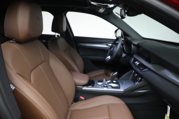 New 2024 Alfa Romeo Stelvio Ti for sale $53,920 at Bentley Greenwich in Greenwich CT 06830 13