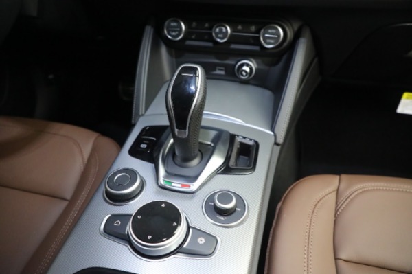 New 2024 Alfa Romeo Stelvio Ti for sale $53,920 at Bentley Greenwich in Greenwich CT 06830 25