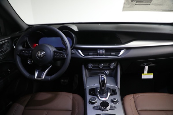 New 2024 Alfa Romeo Stelvio Ti for sale $53,920 at Bentley Greenwich in Greenwich CT 06830 26