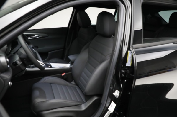 Used 2024 Alfa Romeo Tonale Ti for sale $30,900 at Bentley Greenwich in Greenwich CT 06830 26