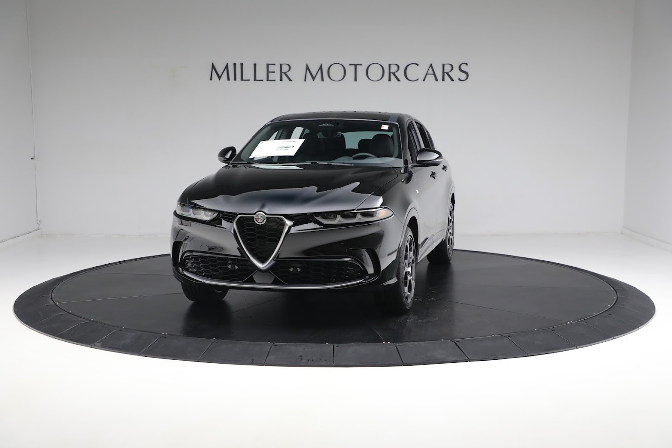 New 2024 Alfa Romeo Tonale Ti for sale $52,790 at Bentley Greenwich in Greenwich CT 06830 1