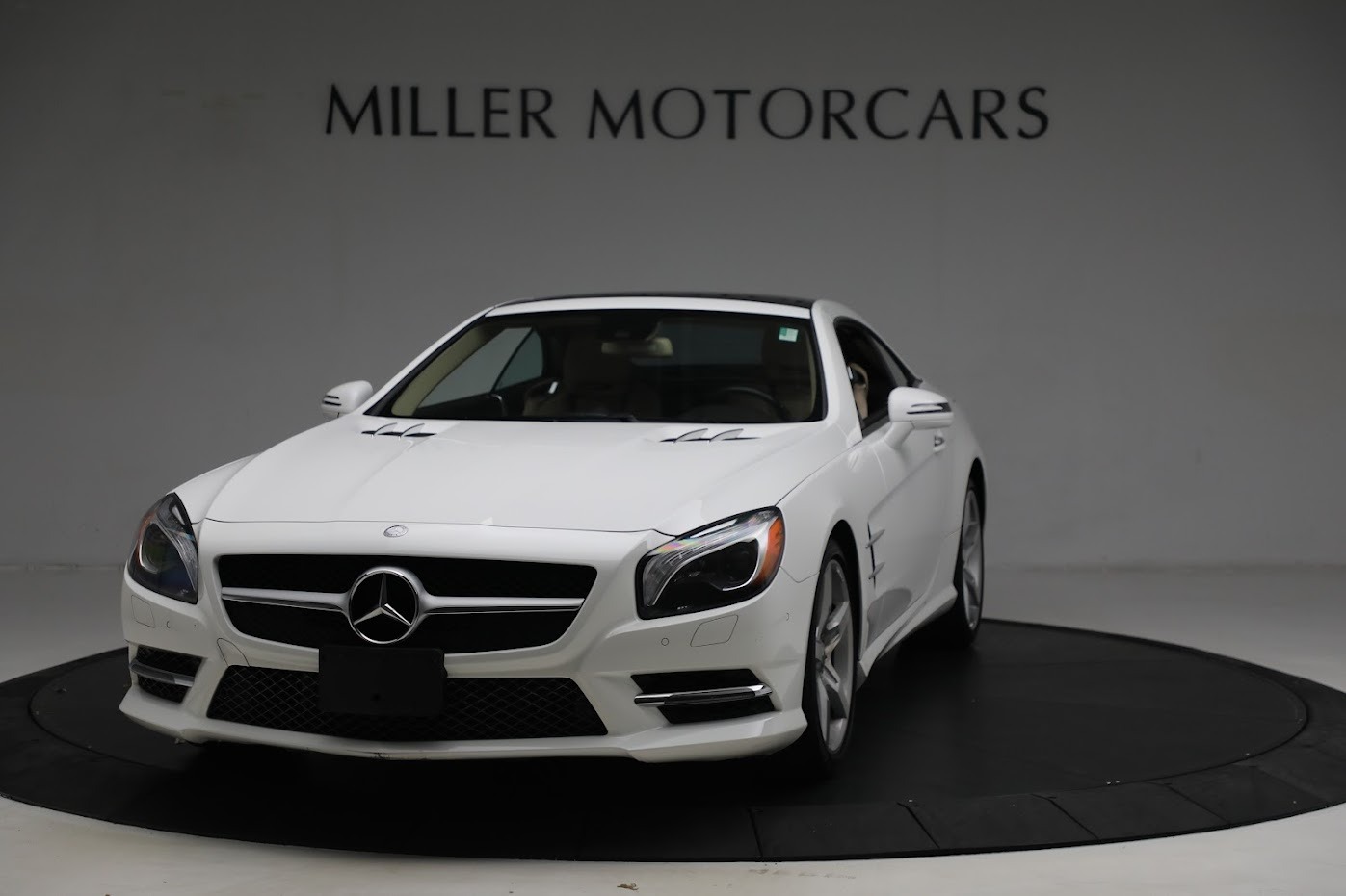 Used 2016 Mercedes-Benz SL-Class SL 400 for sale $44,900 at Bentley Greenwich in Greenwich CT 06830 1