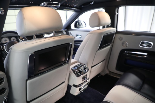 Used 2019 Rolls-Royce Black Badge Ghost for sale $225,900 at Bentley Greenwich in Greenwich CT 06830 18