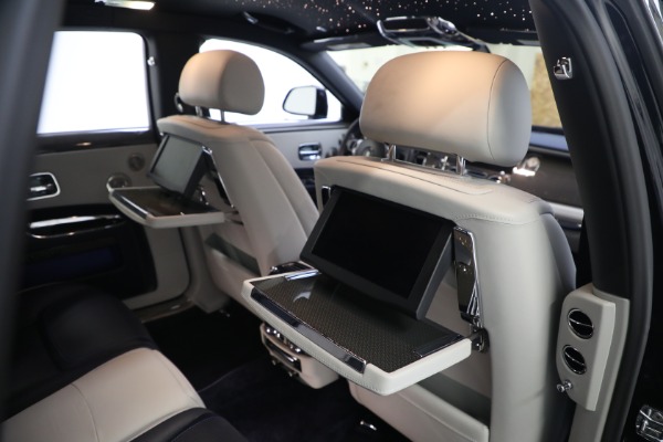 Used 2019 Rolls-Royce Black Badge Ghost for sale $225,900 at Bentley Greenwich in Greenwich CT 06830 28