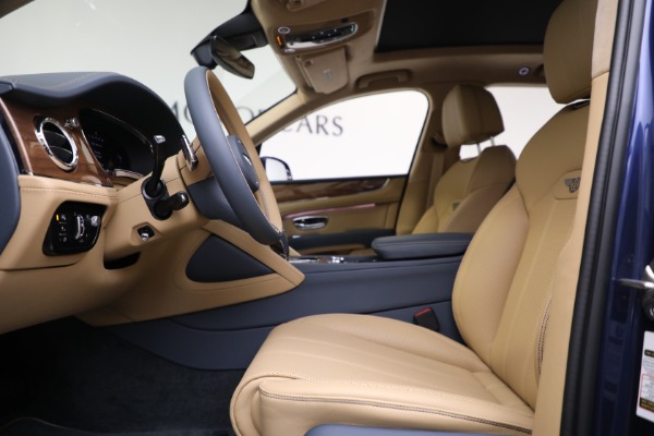 Used 2023 Bentley Bentayga V8 for sale $183,900 at Bentley Greenwich in Greenwich CT 06830 17