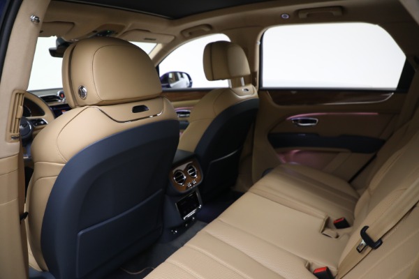 New 2023 Bentley Bentayga V8 for sale $238,450 at Bentley Greenwich in Greenwich CT 06830 18