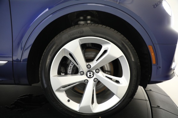 Used 2023 Bentley Bentayga V8 for sale $183,900 at Bentley Greenwich in Greenwich CT 06830 28
