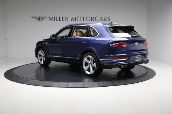 New 2023 Bentley Bentayga V8 for sale $235,300 at Bentley Greenwich in Greenwich CT 06830 4