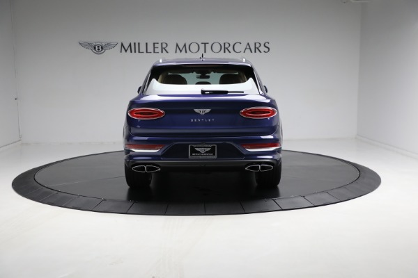 New 2023 Bentley Bentayga V8 for sale $235,300 at Bentley Greenwich in Greenwich CT 06830 6