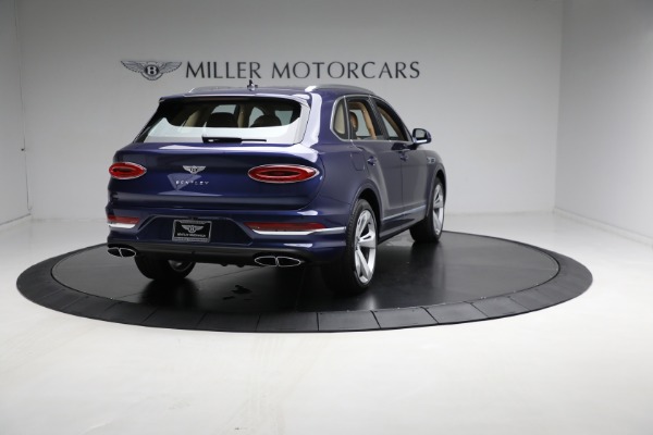 New 2023 Bentley Bentayga V8 for sale $235,300 at Bentley Greenwich in Greenwich CT 06830 7
