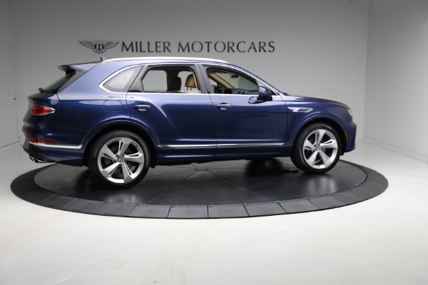 New 2023 Bentley Bentayga V8 for sale $235,300 at Bentley Greenwich in Greenwich CT 06830 9