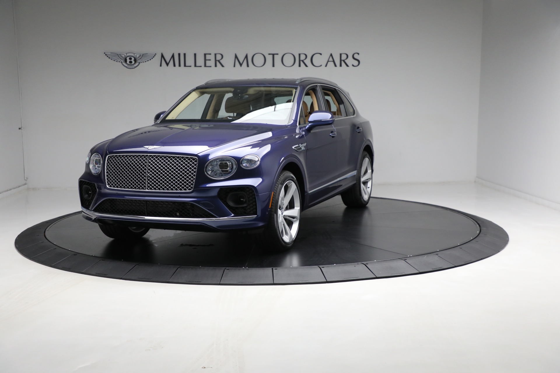 New 2023 Bentley Bentayga V8 for sale $235,300 at Bentley Greenwich in Greenwich CT 06830 1