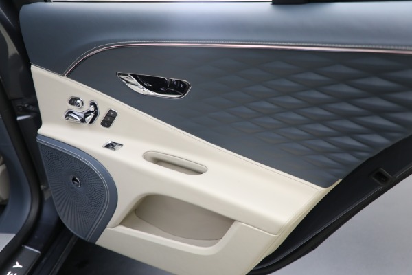 New 2024 Bentley Flying Spur Azure V8 for sale Sold at Bentley Greenwich in Greenwich CT 06830 27