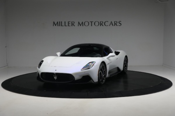 Used 2022 Maserati MC20 for sale $203,900 at Bentley Greenwich in Greenwich CT 06830 27