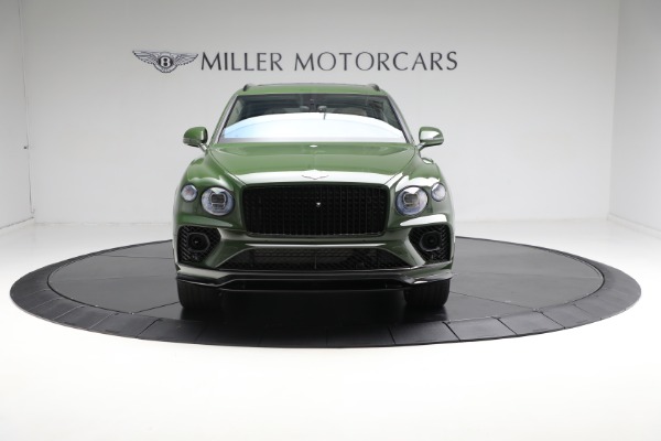 Used 2023 Bentley Bentayga EWB Azure V8 for sale Sold at Bentley Greenwich in Greenwich CT 06830 20