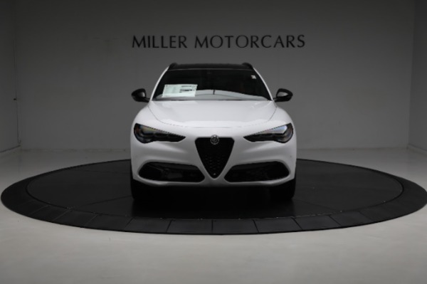 New 2024 Alfa Romeo Stelvio Veloce for sale Sold at Bentley Greenwich in Greenwich CT 06830 25