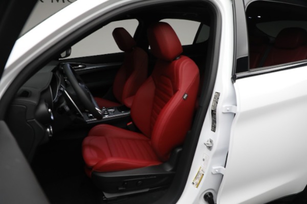 New 2024 Alfa Romeo Stelvio Veloce for sale Sold at Bentley Greenwich in Greenwich CT 06830 28