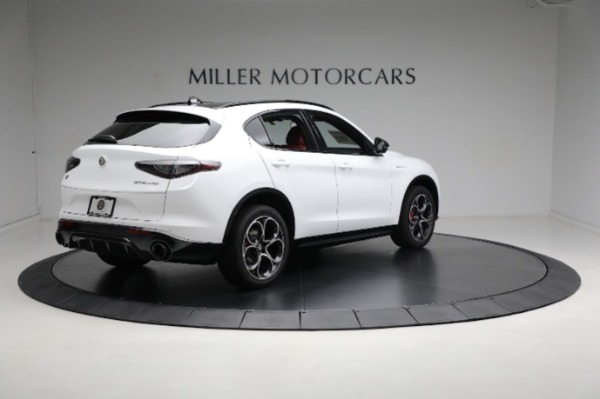 New 2024 Alfa Romeo Stelvio Veloce for sale $57,420 at Bentley Greenwich in Greenwich CT 06830 13