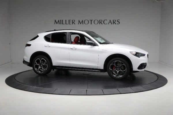 New 2024 Alfa Romeo Stelvio Veloce for sale $57,420 at Bentley Greenwich in Greenwich CT 06830 17