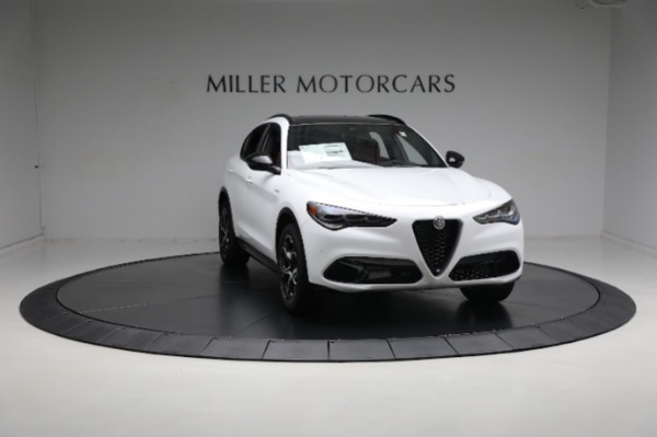 New 2024 Alfa Romeo Stelvio Veloce for sale $57,420 at Bentley Greenwich in Greenwich CT 06830 20