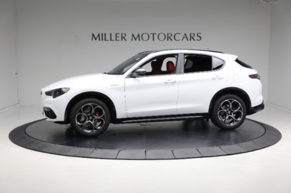 New 2024 Alfa Romeo Stelvio Veloce for sale $57,420 at Bentley Greenwich in Greenwich CT 06830 5