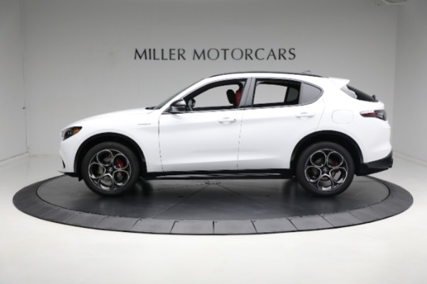 New 2024 Alfa Romeo Stelvio Veloce for sale Sold at Bentley Greenwich in Greenwich CT 06830 6