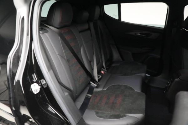 Used 2024 Alfa Romeo Tonale Veloce for sale $28,900 at Bentley Greenwich in Greenwich CT 06830 27