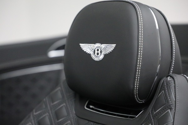 Used 2022 Bentley Continental GTC V8 for sale Sold at Bentley Greenwich in Greenwich CT 06830 26