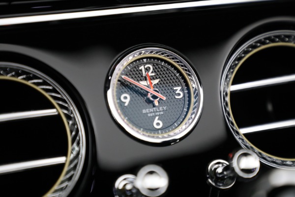 Used 2022 Bentley Continental GTC V8 for sale Sold at Bentley Greenwich in Greenwich CT 06830 28
