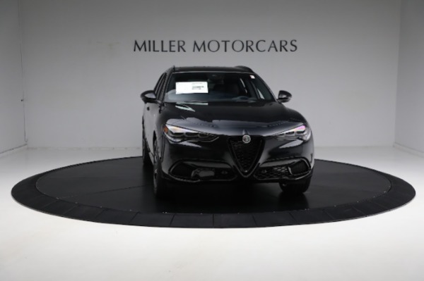 New 2024 Alfa Romeo Stelvio Veloce for sale Sold at Bentley Greenwich in Greenwich CT 06830 27