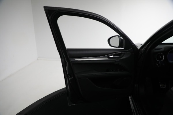 New 2024 Alfa Romeo Stelvio Ti for sale Sold at Bentley Greenwich in Greenwich CT 06830 26