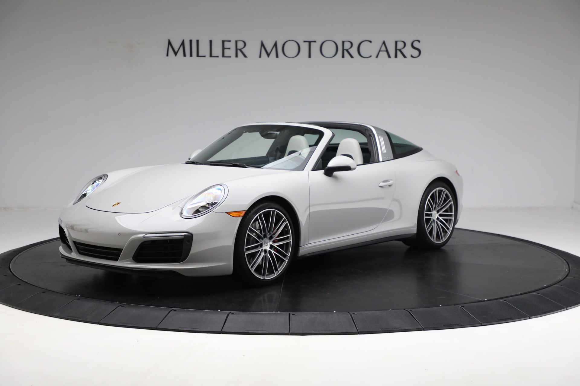 Used 2019 Porsche 911 Targa 4S for sale Sold at Bentley Greenwich in Greenwich CT 06830 1