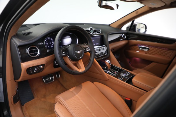 New 2023 Bentley Bentayga Azure Hybrid for sale $224,900 at Bentley Greenwich in Greenwich CT 06830 21