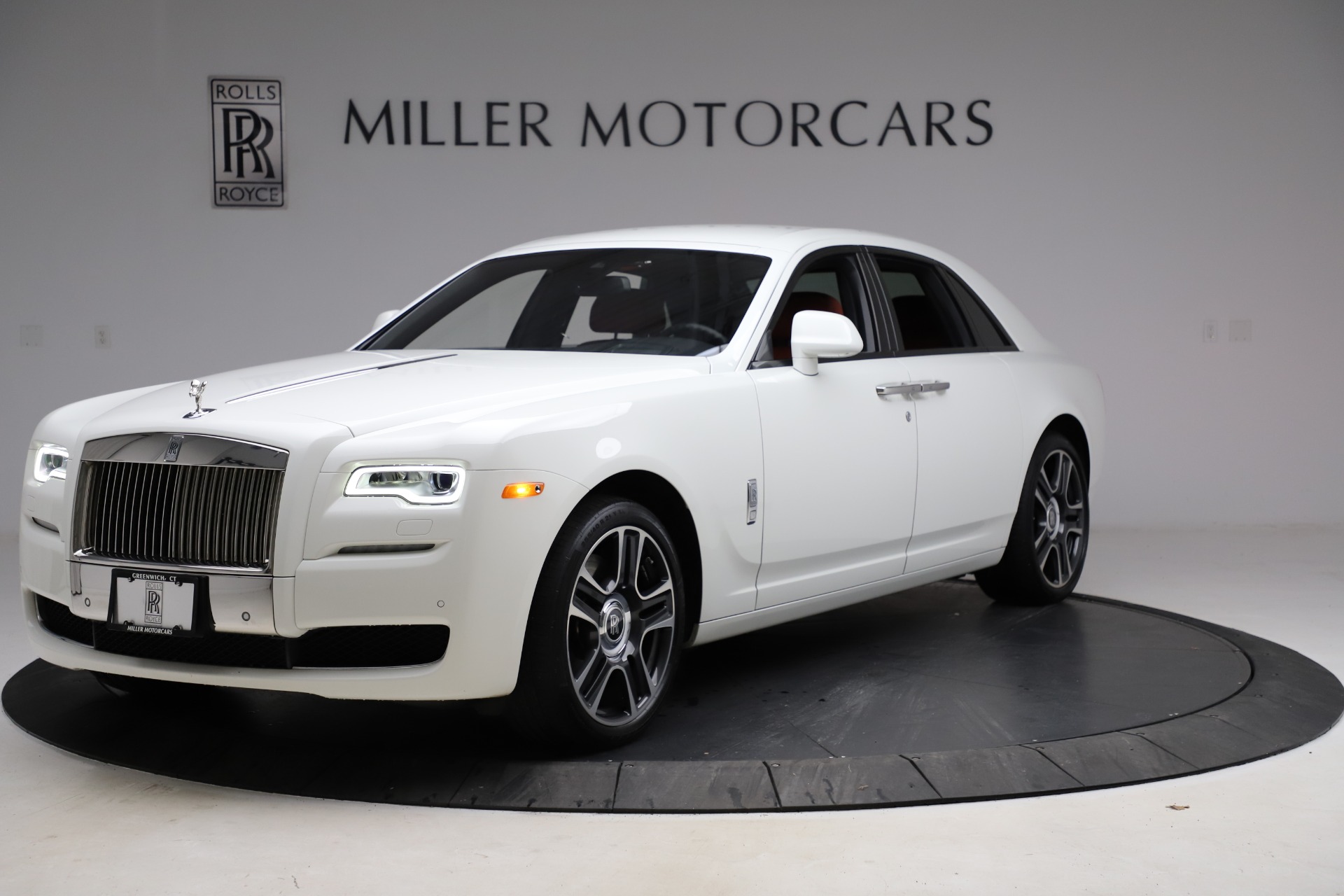 Used 2017 Rolls-Royce Ghost for sale Sold at Bentley Greenwich in Greenwich CT 06830 1