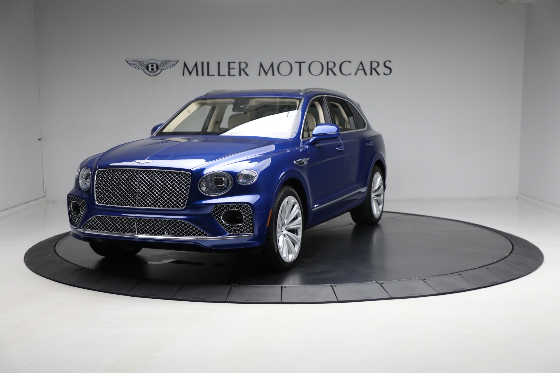 New 2023 Bentley Bentayga Azure Hybrid for sale Sold at Bentley Greenwich in Greenwich CT 06830 1