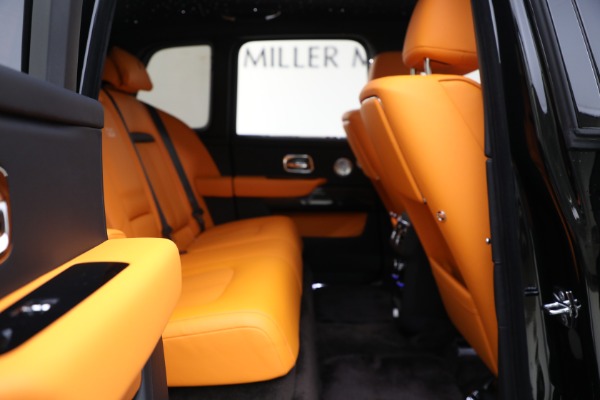New 2024 Rolls-Royce Black Badge Cullinan for sale Sold at Bentley Greenwich in Greenwich CT 06830 23