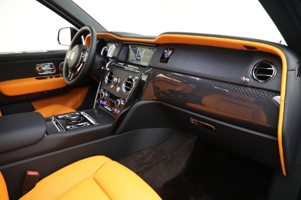 New 2024 Rolls-Royce Black Badge Cullinan for sale Sold at Bentley Greenwich in Greenwich CT 06830 28