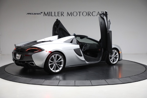 Used 2018 McLaren 570S Spider for sale $162,900 at Bentley Greenwich in Greenwich CT 06830 19